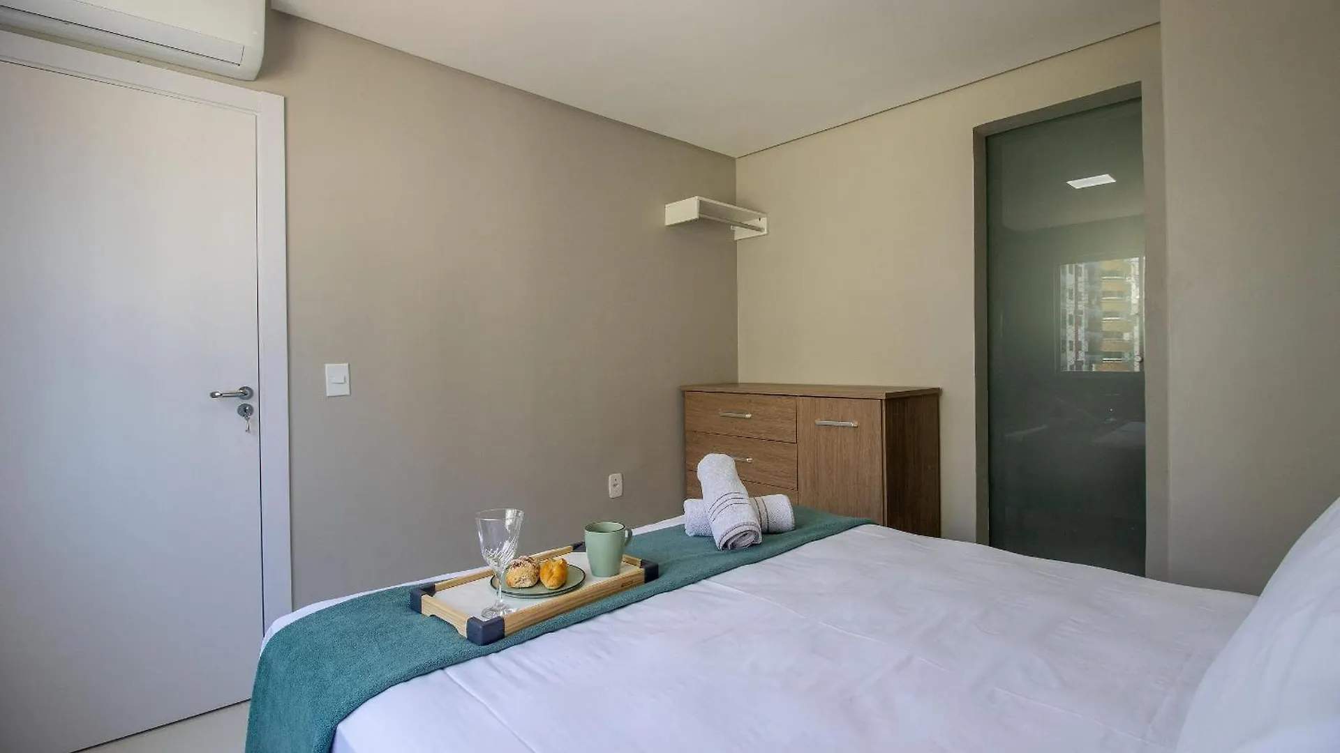 Cb62 - Duplex, 4 Dorm Climatizados, Churrasqueira Balneário Camboriú
